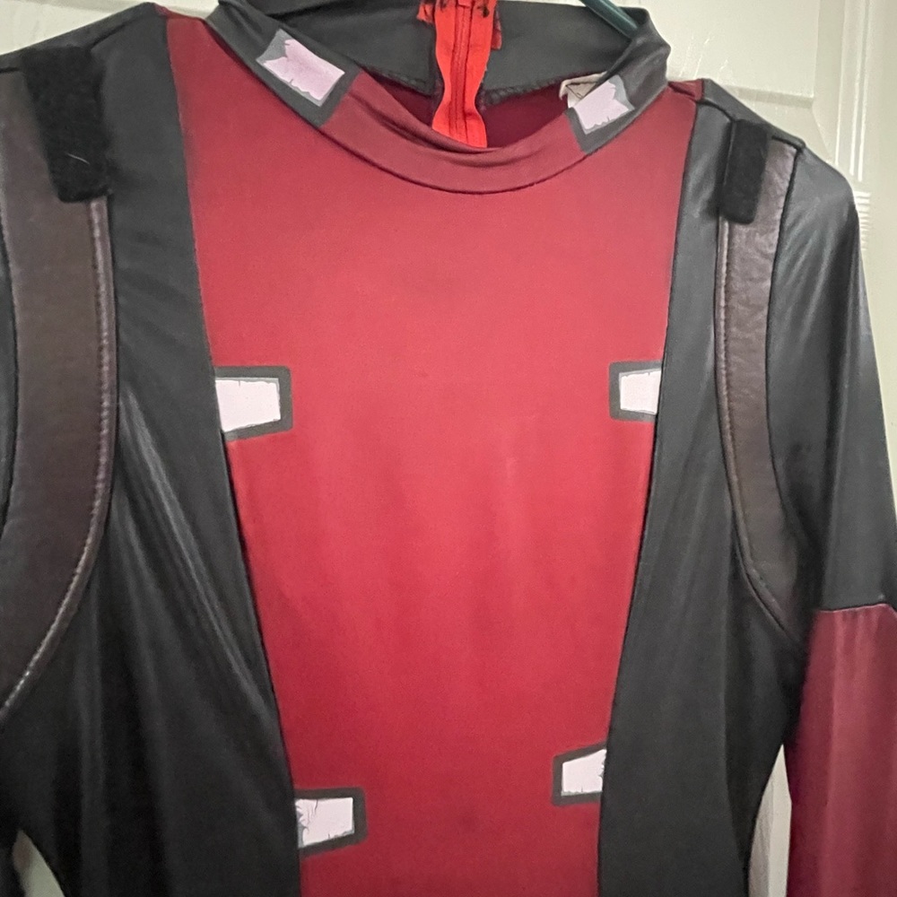 MOVING SALE MAKE OFFER Stretchy Deadpool Halloween costume